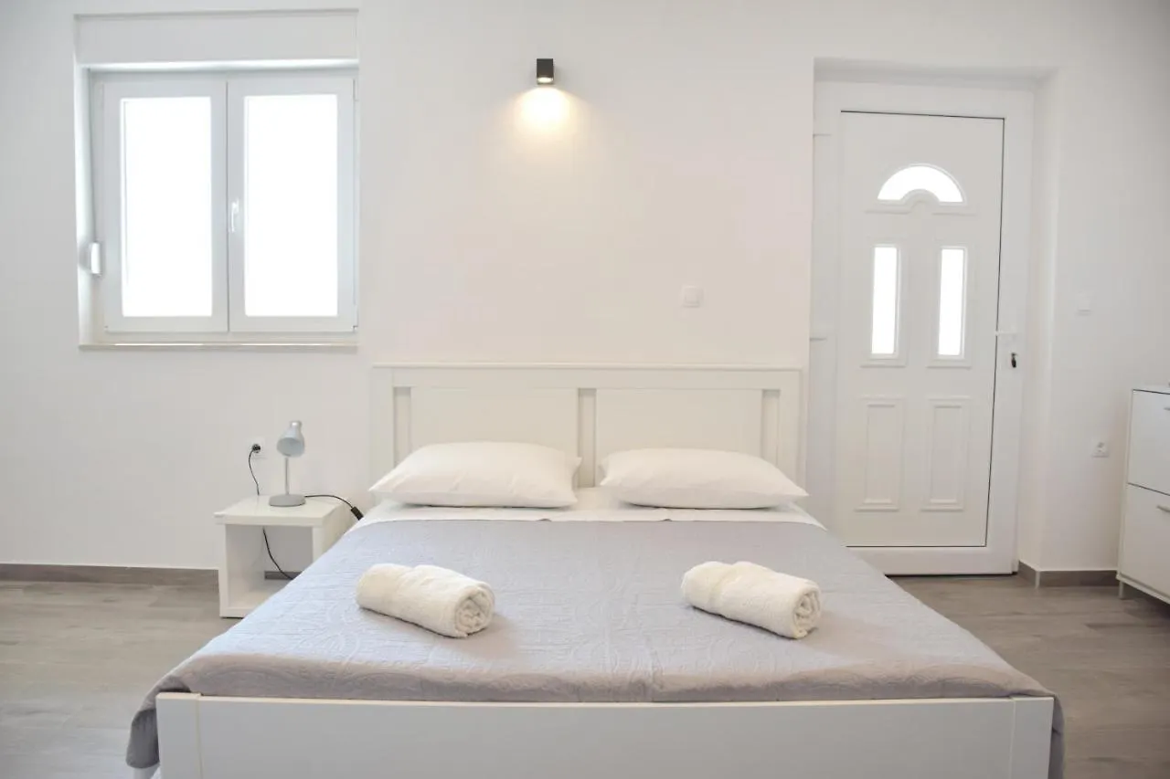 Studio Apartman Gili Apartment Kastela