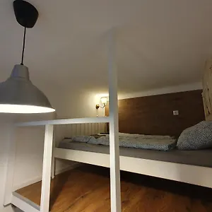 https://cozy-studio-apartment-with-air-condition.inbudapesthotels.com